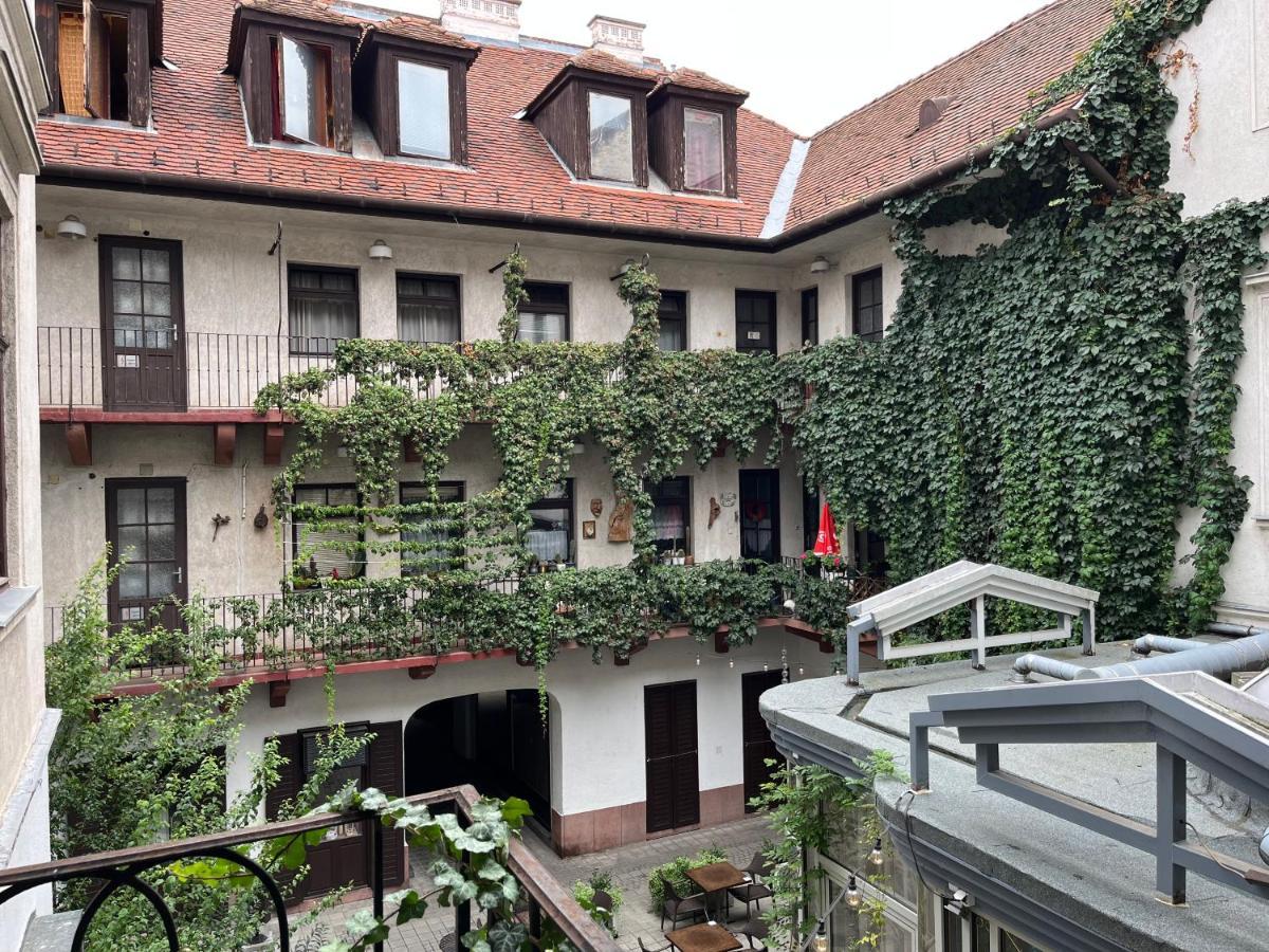 Wiener Garden Győr Eksteriør billede